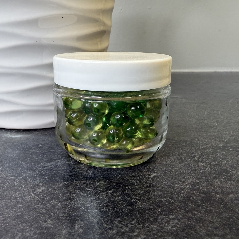 Vintage Vitaspa Luscious Bath Oil Caviar Beads 1 oz Glass Jar VHTF